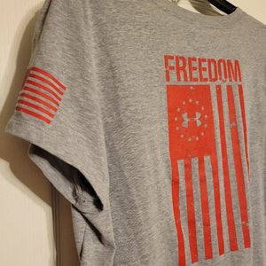 Under Armour T-shirt